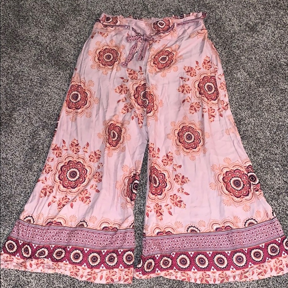 Live 4 truth WOMANS goucho pants SZ.XL